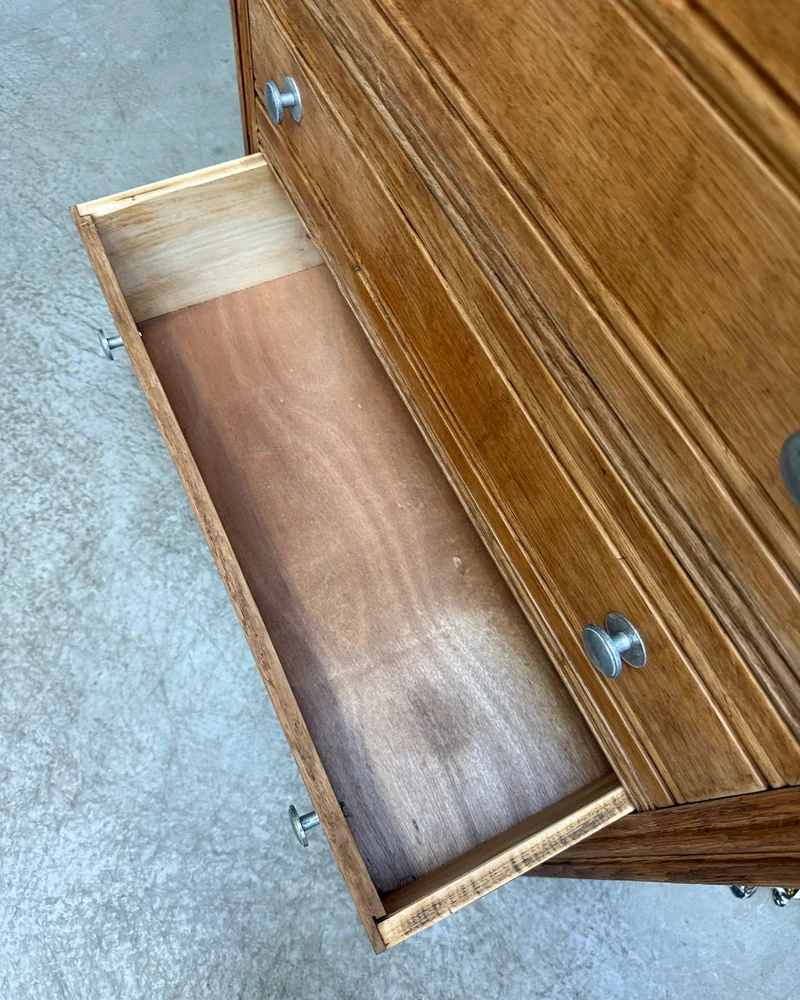 Grande commode vintage en chêne