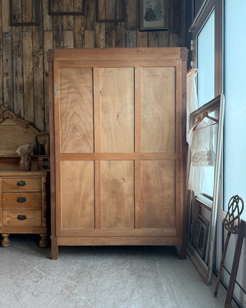 Armoire Art Déco trois portes en chêne