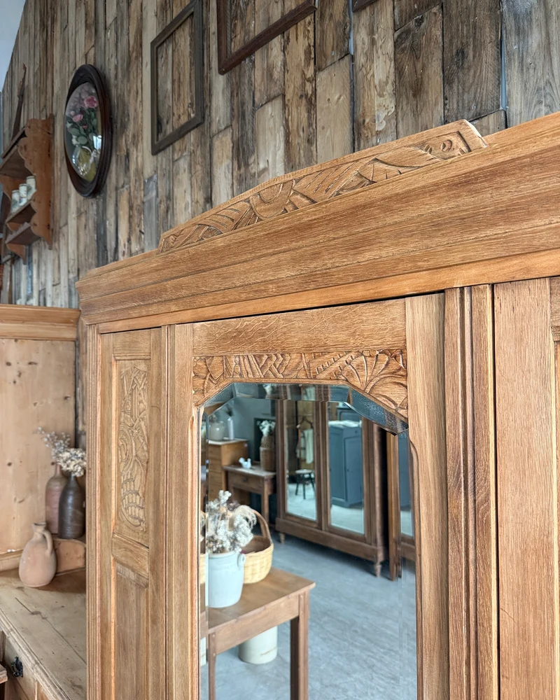 Armoire Art Déco trois portes en chêne