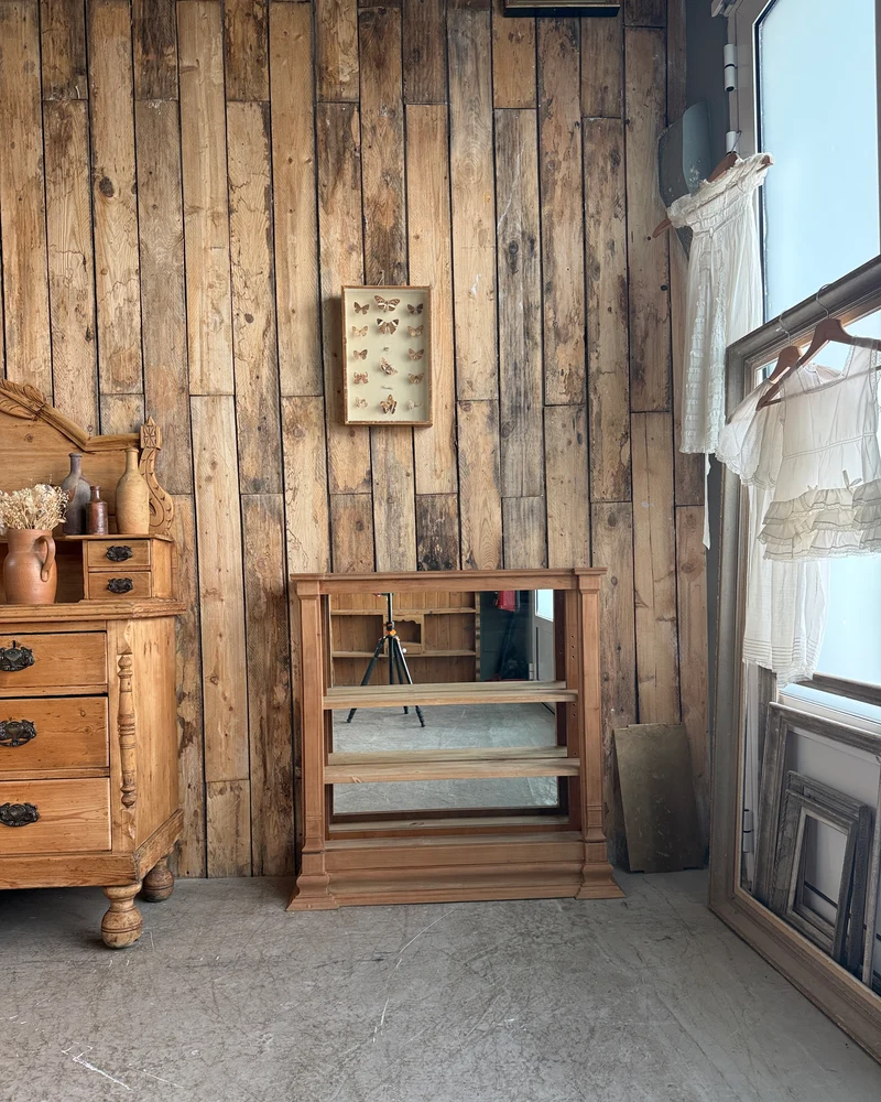 Ancien présentoir de commerce