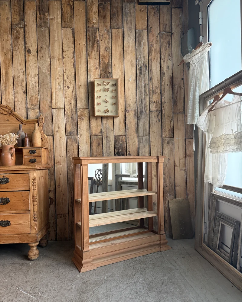 Ancien présentoir de commerce