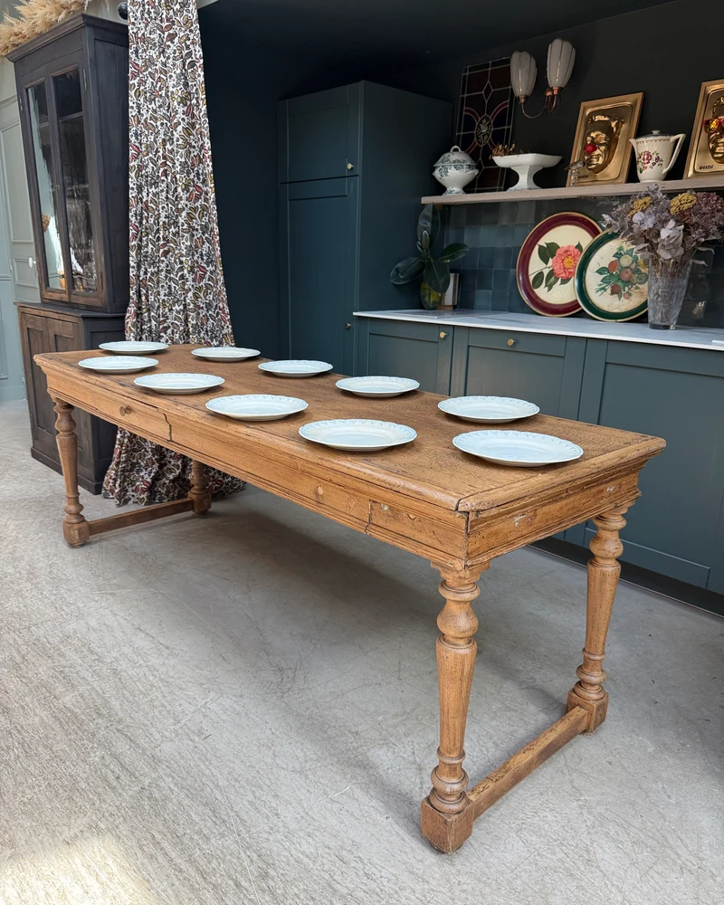 Table de ferme aux pieds tournés en chêne