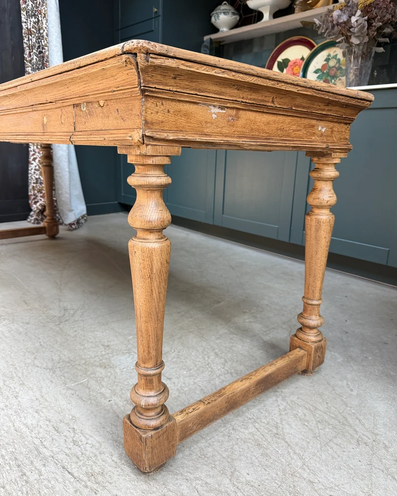 Table de ferme aux pieds tournés en chêne