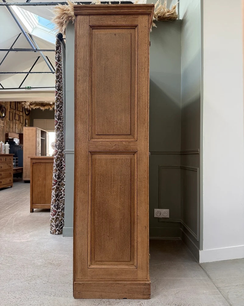 Armoire parisienne en chêne