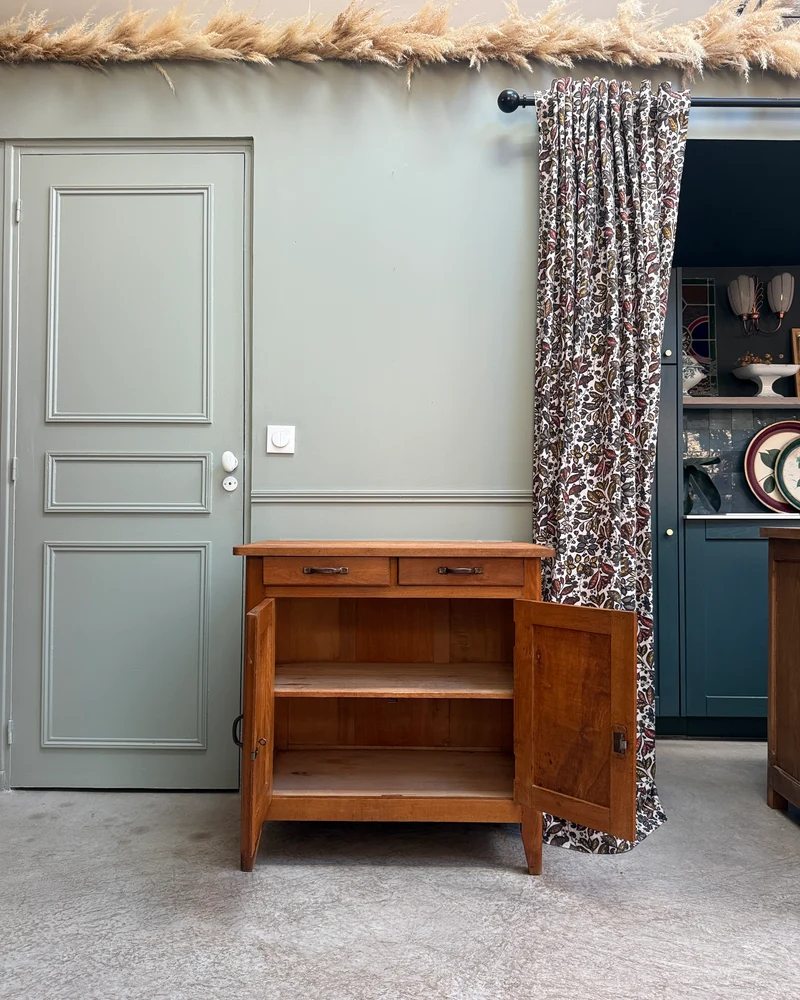 Buffet parisien vintage
