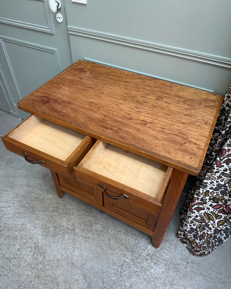 Buffet parisien vintage
