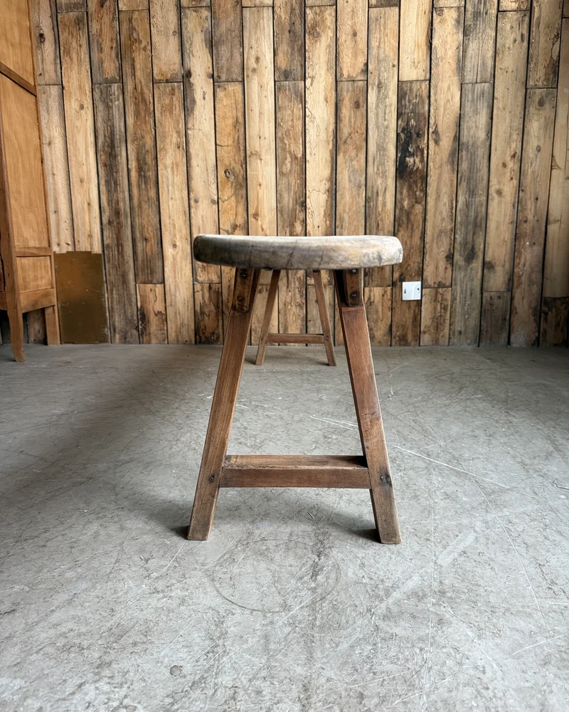 Banc de ferme ancien en pin massif