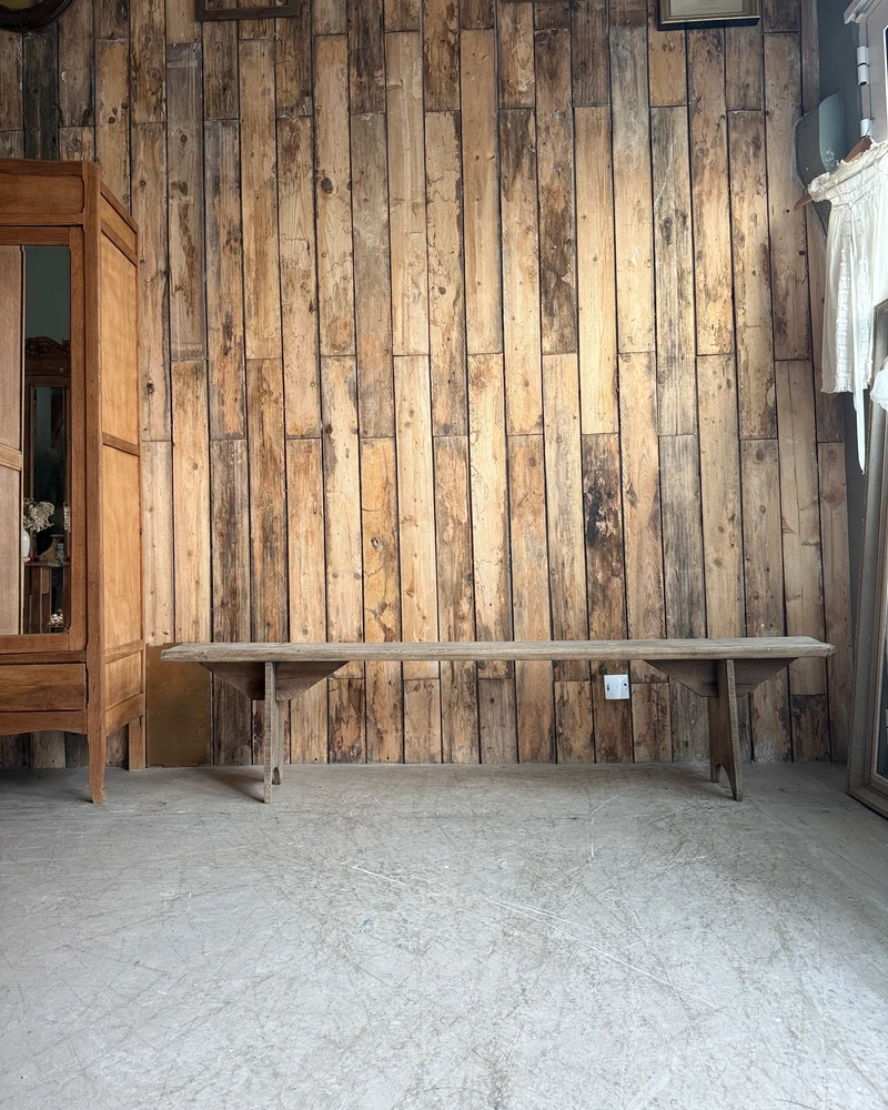 Grand banc de ferme en pin massif
