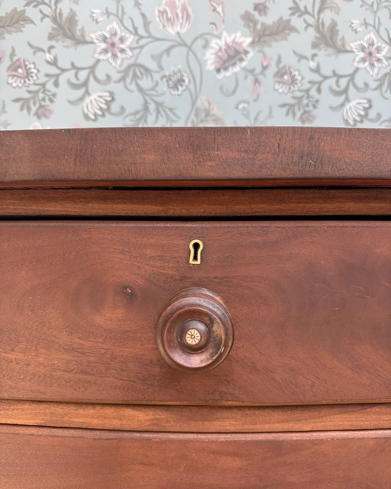 Grande commode anglaise ancienne