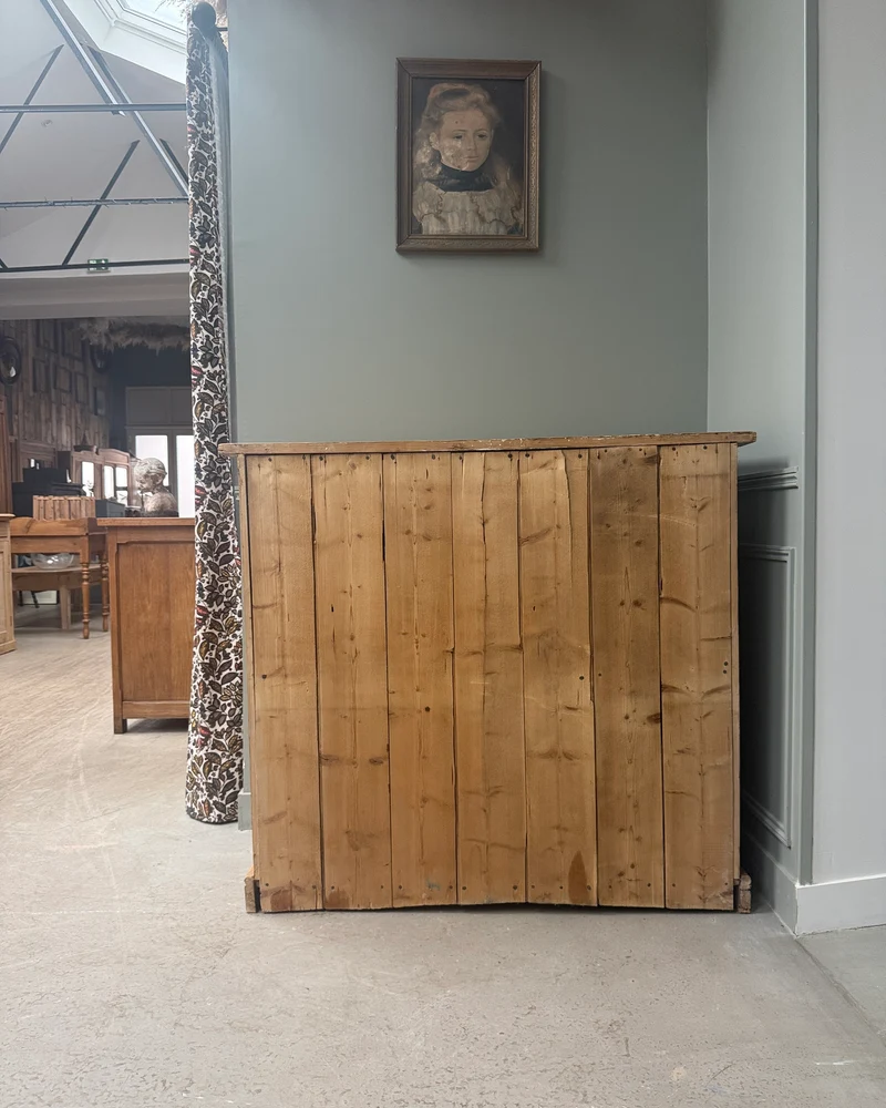 Buffet anglais en pin