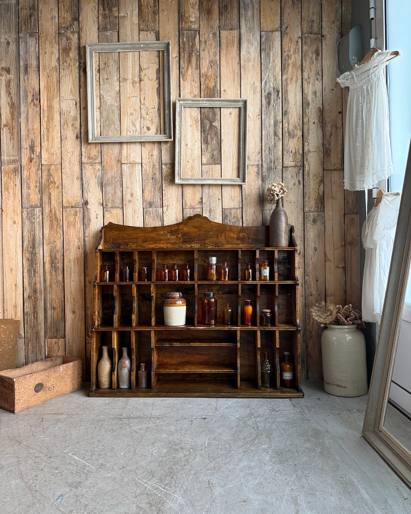 Meuble de métier à casiers