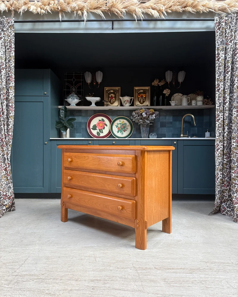 Commode vintage en orme massif
