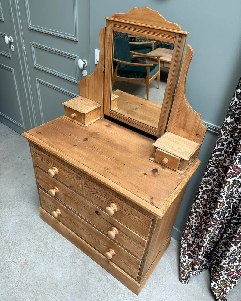 Commode anglaise coiffeuse