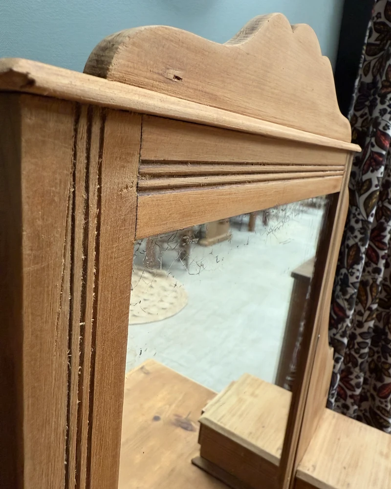 Commode anglaise coiffeuse