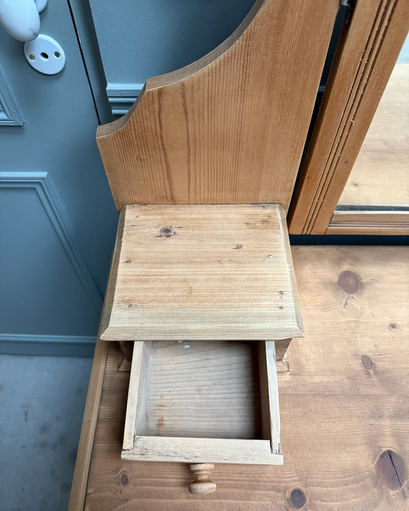 Commode anglaise coiffeuse