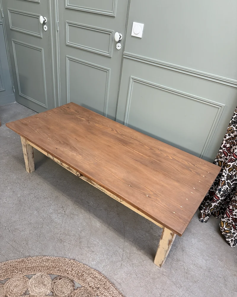 Grande table basse patinée