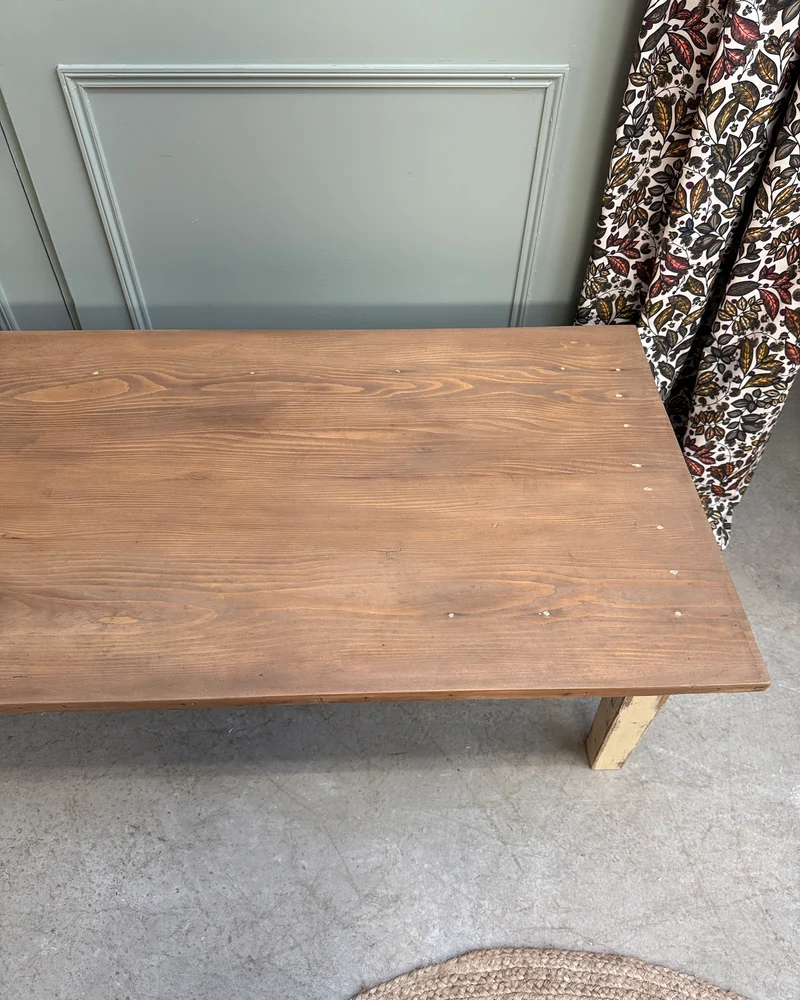 Grande table basse patinée