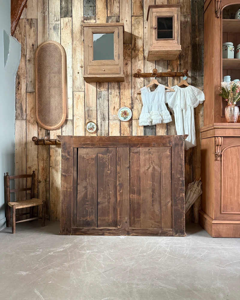 Grande vitrine ancienne patinée
