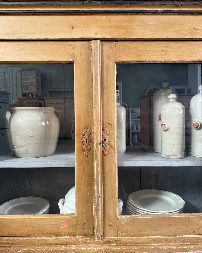 Grande vitrine ancienne patinée