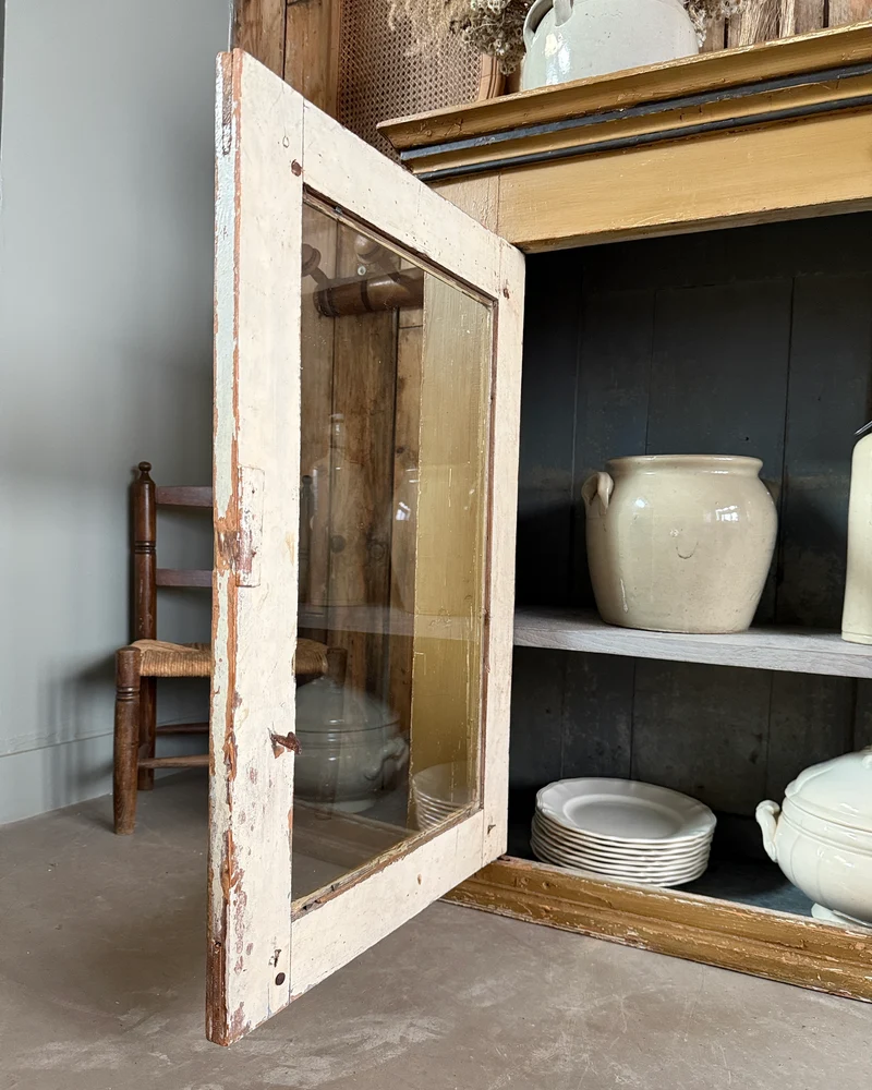 Grande vitrine ancienne patinée