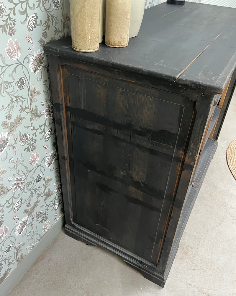 Meuble de métier patiné gris foncé