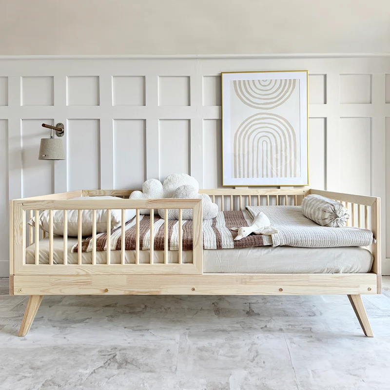 Lit 90x200 barrière haute et sommier inclus pieds 20 cm Maylis Bois