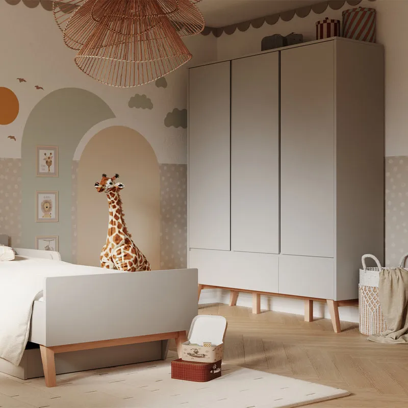 Armoire 3 portes 2 tiroirs Pinio Swing Gris et bois