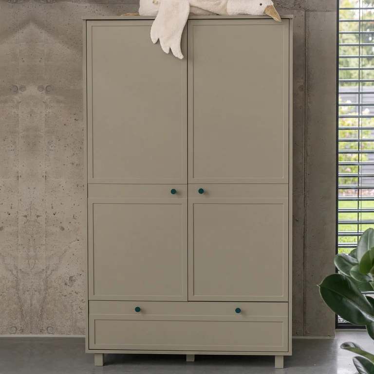 Armoire 2 portes 1 tiroir Wood Luck Gabriel - Vert Eucalyptus