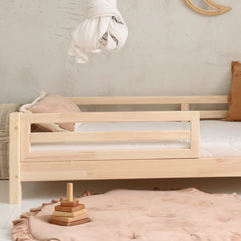 Lit 90x200 barrière et sommier inclus pieds 10 cm Myléna Bois