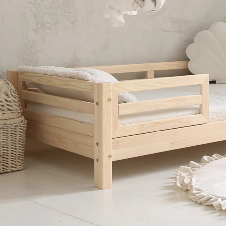 Lit 90x200 barrières et sommier inclus pieds 10 cm Myléna Bois
