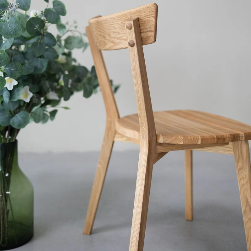 Lot de 2 ou 4 chaises de salle à manger en chêne massif VICTORIA | NordicStory