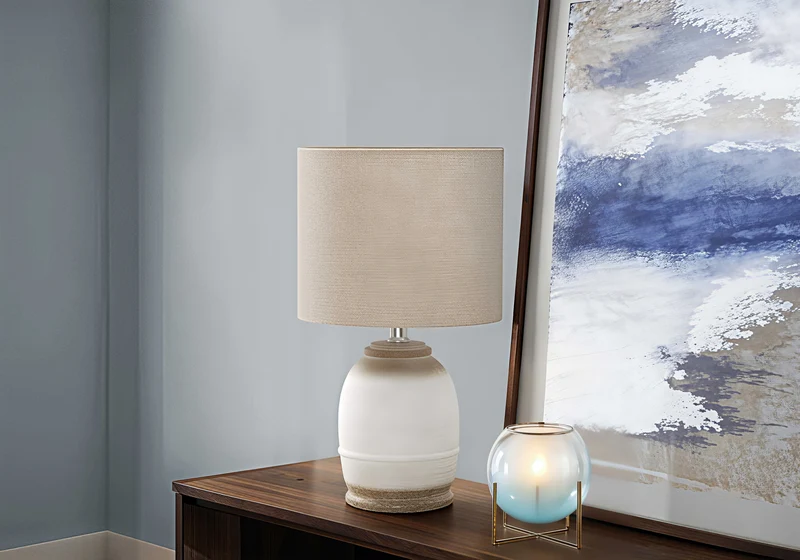 CALDERA SAND™ – CONTEMPORARY CREAM RESIN TABLE LAMP – I 9765