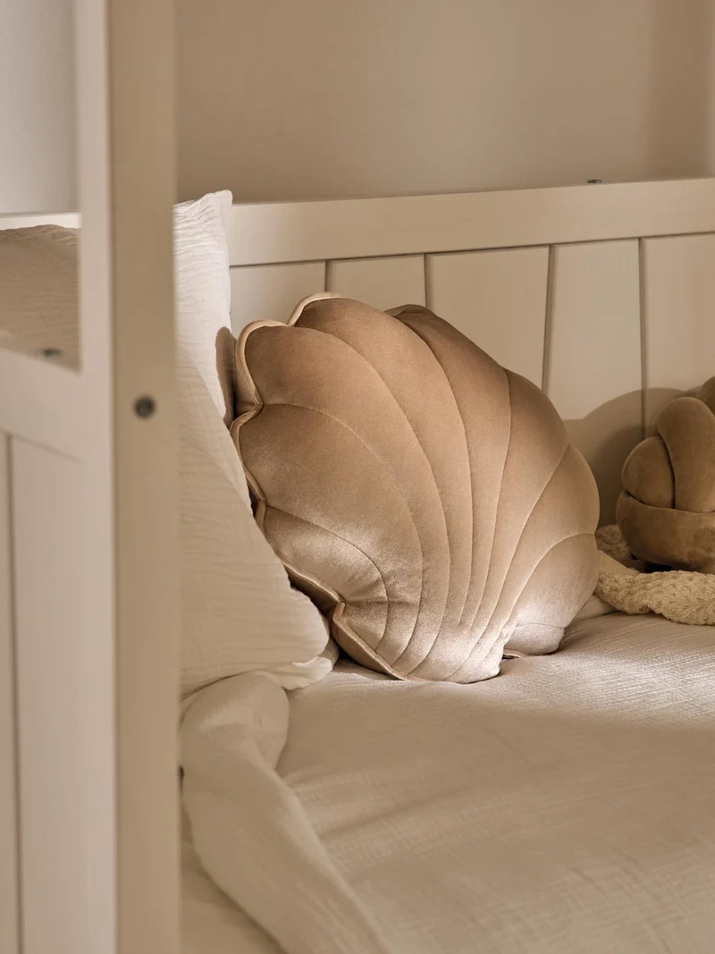 Coussin coquillage en velours