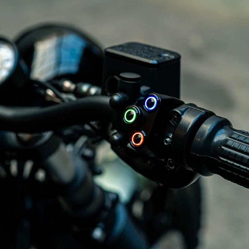 Commodo 3 boutons LED | Rebelmoto