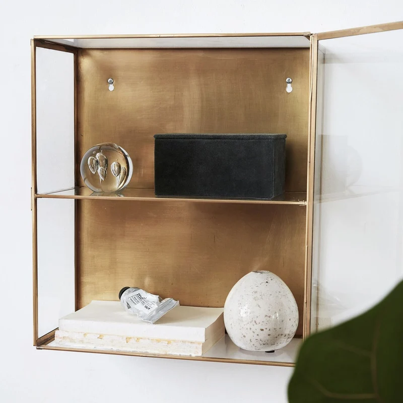 PETITE VITRINE MURALE LAITON