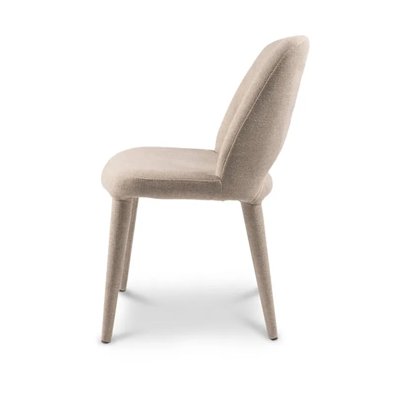 CHAISE HOLY