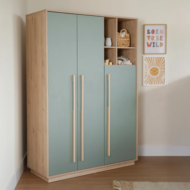 Kleiderschrank 'Selva' 3-türig mit offenem Fach - Soft-Close - Reed Green / Virginia Chestnut