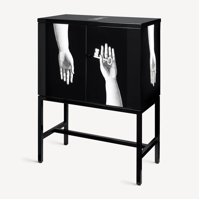 Raised small sideboard Mani con Chiave e Serratura