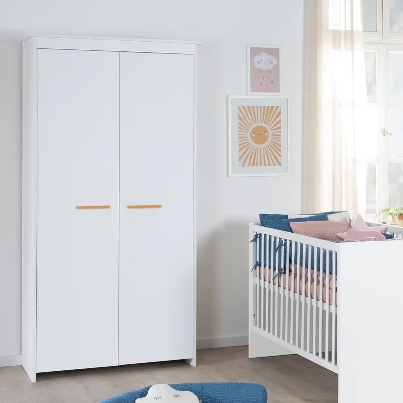 Kleiderschrank 'Lilo' 2-türig mit Massivholzgriffe - Holz weiß lackiert