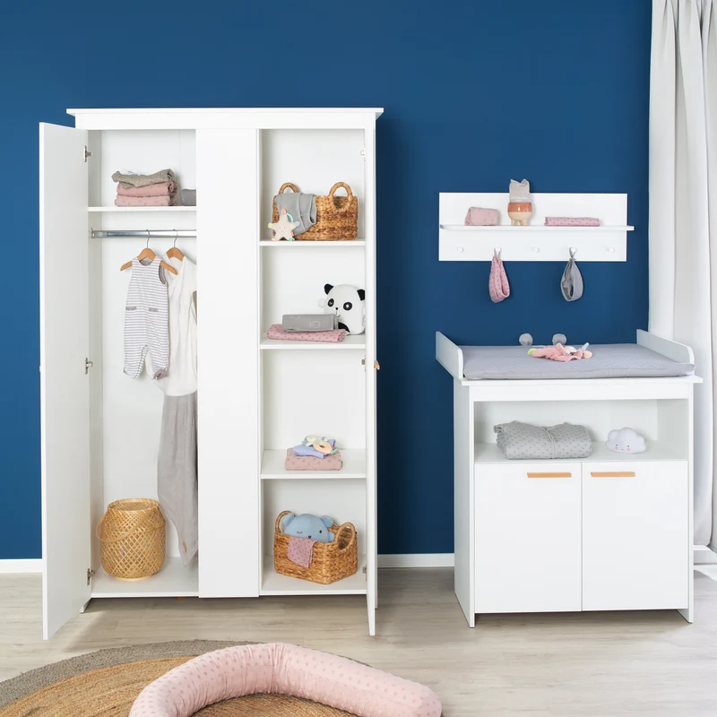 Kleiderschrank 'Anton' 2-türig, mit modernen Holzgriffen aus Buche, für Baby- & Kinderzimmer