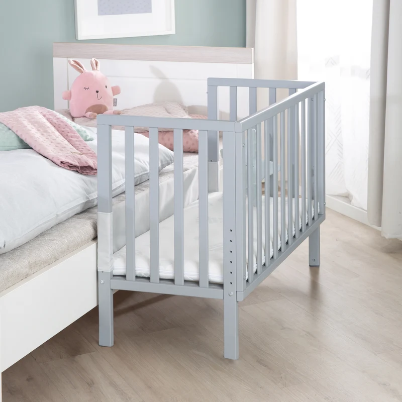2in1 Beistellbett 'roba Style' inkl. Matratze 45x90, Mesh-Nestchen & Barriere - Holz taupe