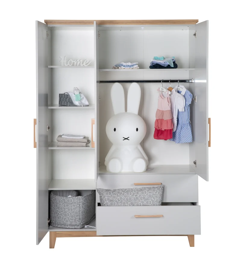 Kleiderschrank 'Caro', 3 Türen, 2 Schubladen, mit Soft Close-Technik, Drehtürenschrank