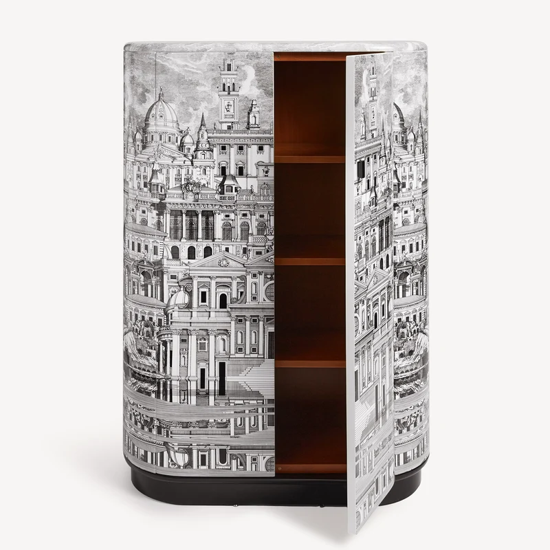 Curved cabinet Città che si rispecchia