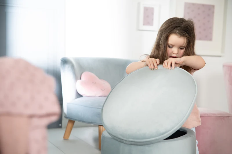 Kinderhocker mit Aufbewahrungsfunktion 'Lil Sofa', oval, bequem, mit Samtstoff, Sky/Hellblau