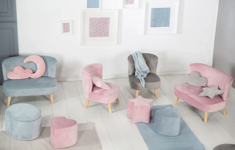 Kinderhocker in Herzform 'Lil Sofa', bequemer Hocker, mit Samtstoff in Sky/Hellblau, Pouf