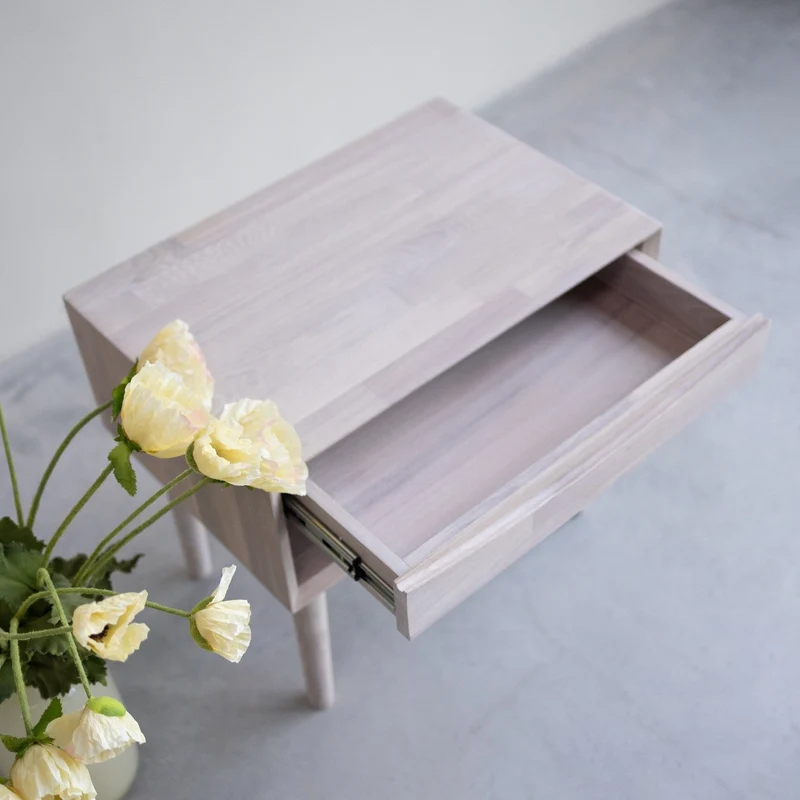 Table de chevet en bois massif de chêne Escandi 2 - NordicStory