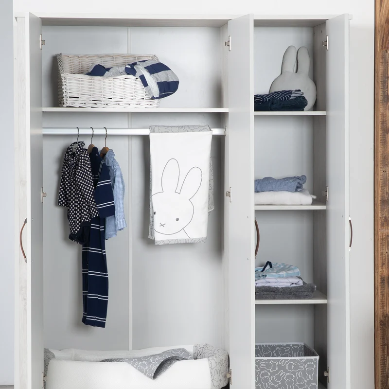 Kleiderschrank 'Mila', 3 Türen, 2 Schubladen, Soft Close-Technik, Drehtürenschrank, grau/weiß