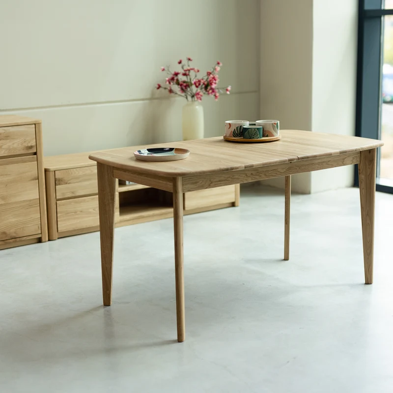 Table à manger extensible en bois massif de chêne Monty - NordicStory