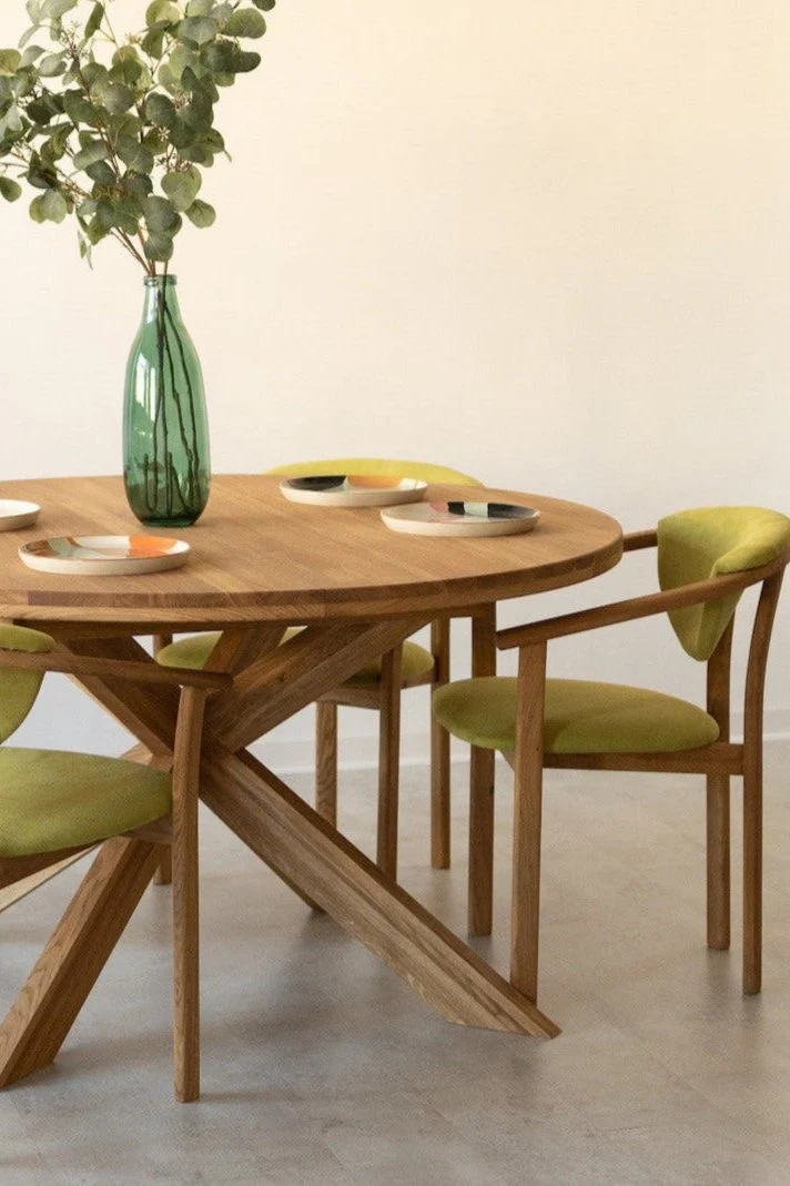 Chaise de salle à manger en bois massif de chêne Alexis, revêtement en tissu Vert Pomme – Lot de 2 ou 4 chaises - NordicStory