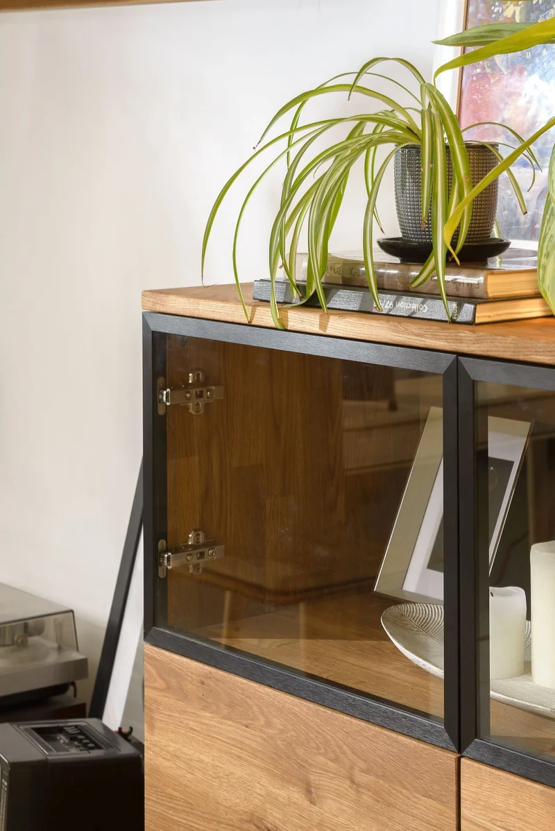 Commode vitrée en bois massif de chêne Moritz 1 - NordicStory